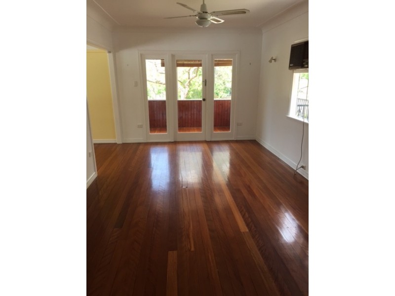 69 Mackay Terrace, Bardon QLD 4065