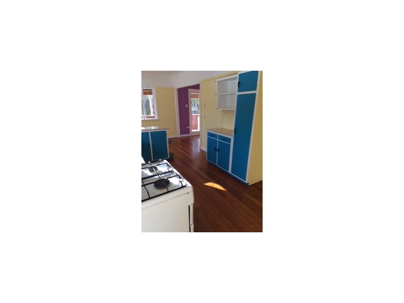 69 Mackay Terrace, Bardon QLD 4065