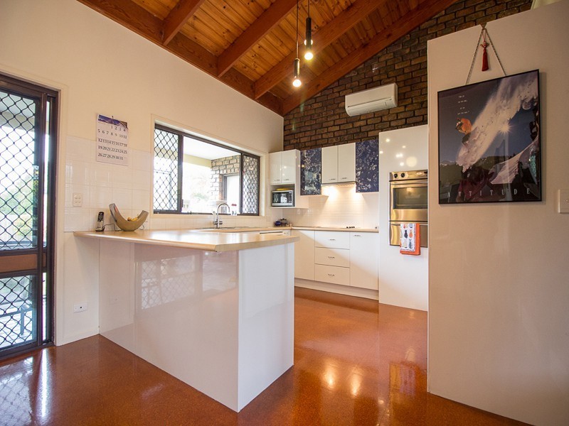 44 Euree Street, Kenmore QLD 4069