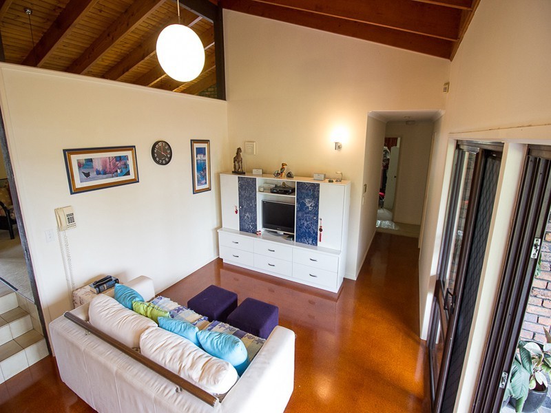 44 Euree Street, Kenmore QLD 4069