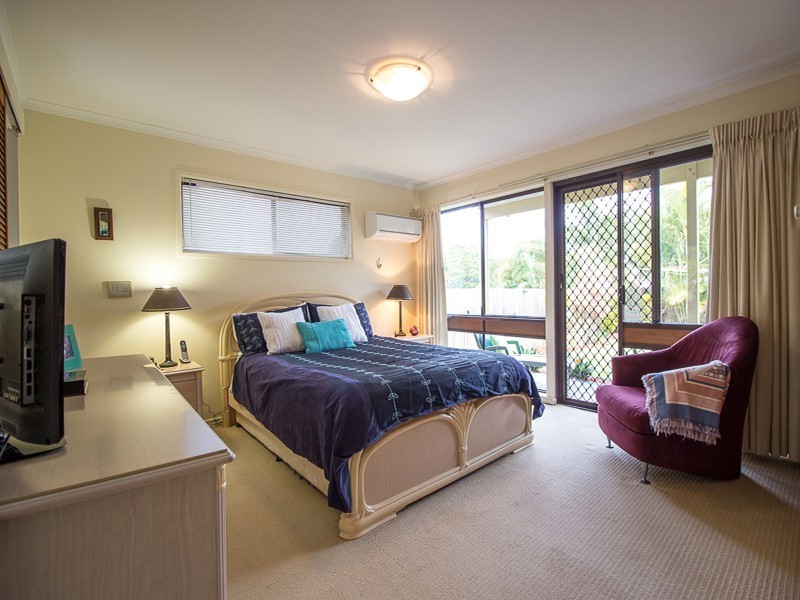 44 Euree Street, Kenmore QLD 4069