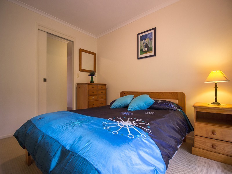 44 Euree Street, Kenmore QLD 4069