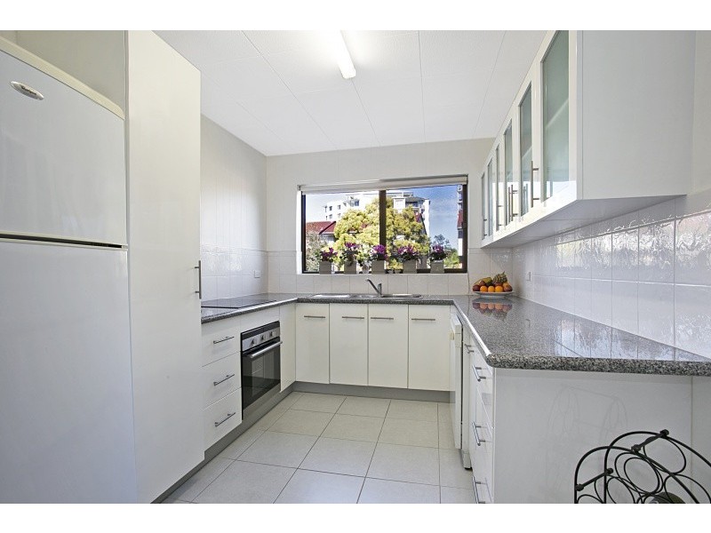 13/12 Patrick Lane, Toowong QLD 4066