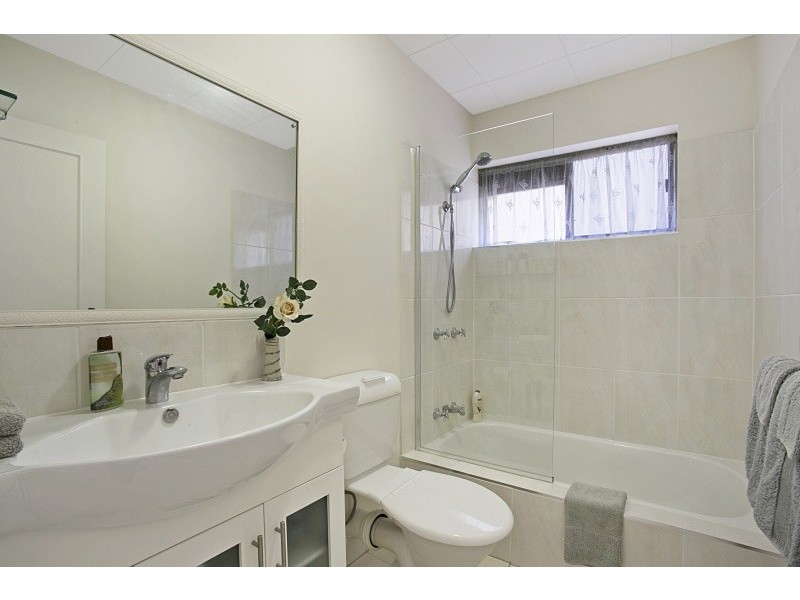 13/12 Patrick Lane, Toowong QLD 4066