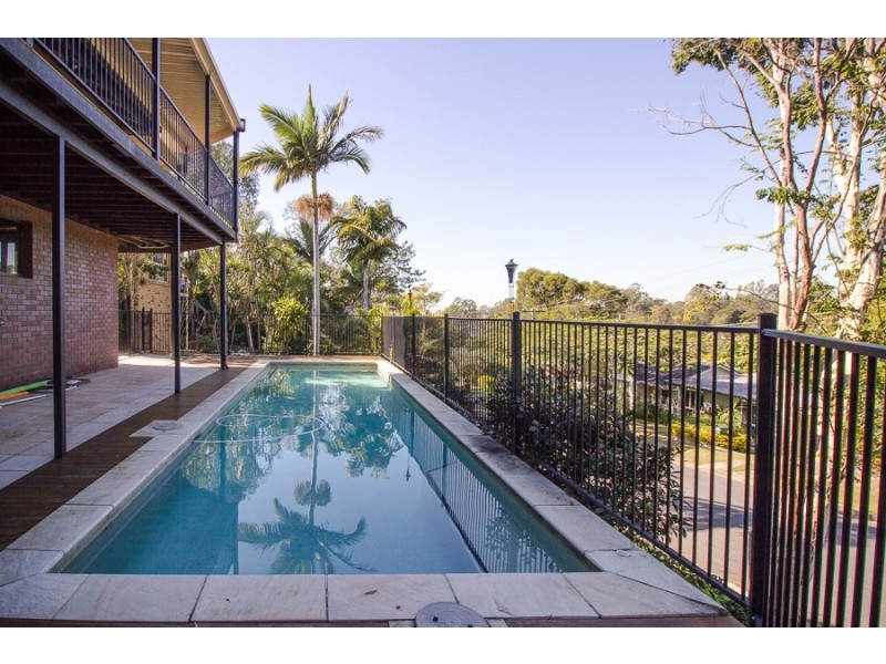 38 Euree Street, Kenmore QLD 4069