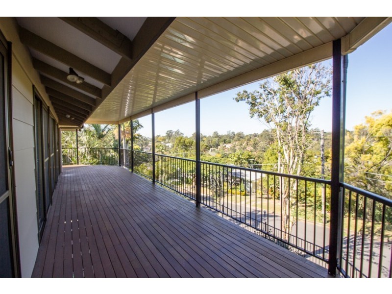 38 Euree Street, Kenmore QLD 4069
