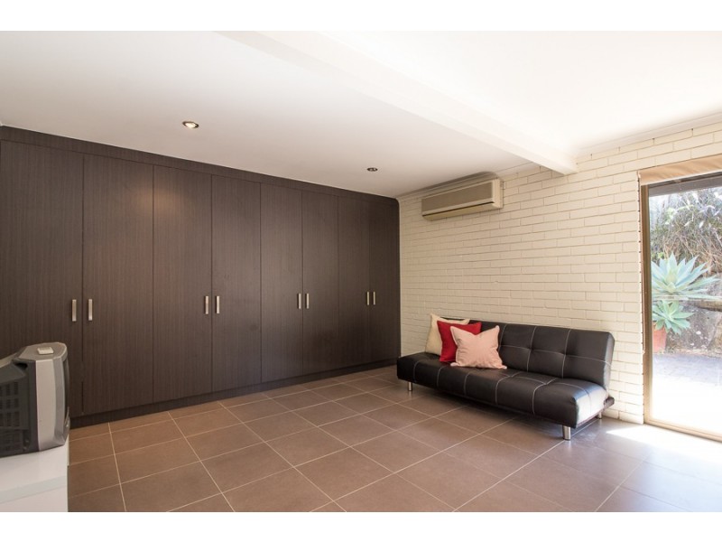 38 Euree Street, Kenmore QLD 4069
