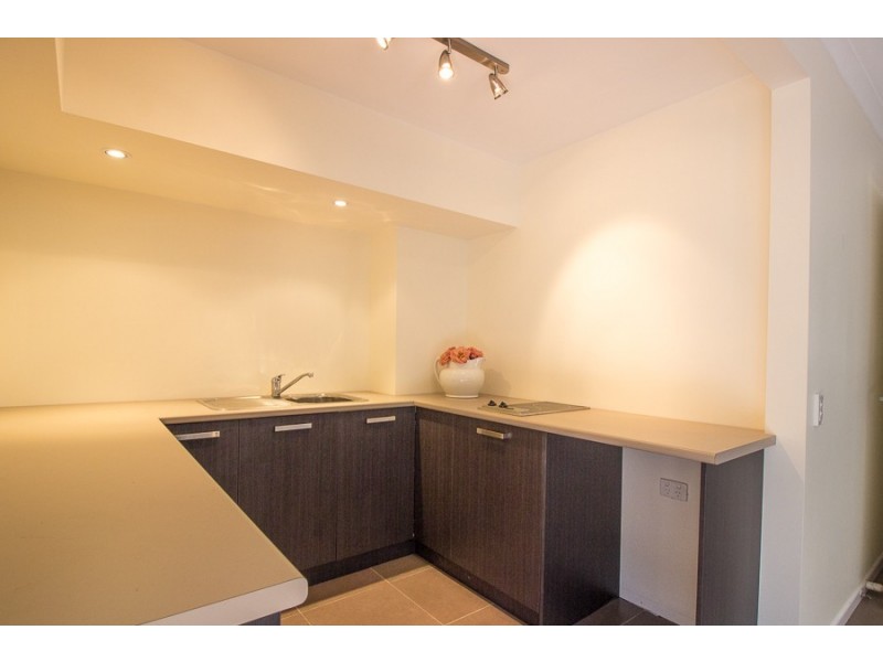 38 Euree Street, Kenmore QLD 4069