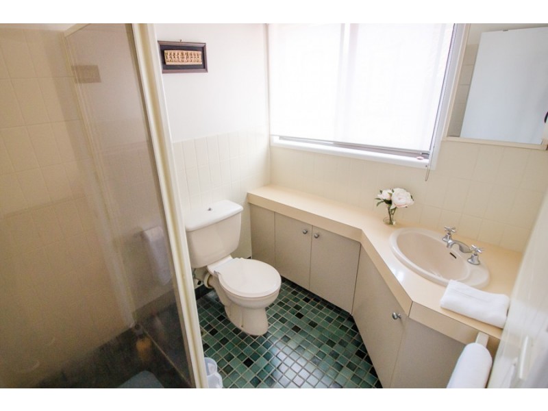 38 Euree Street, Kenmore QLD 4069
