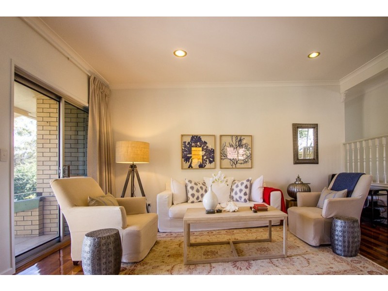 15 Steptoe Street, Chapel Hill QLD 4069