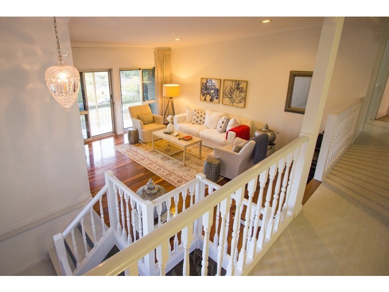 15 Steptoe Street, Chapel Hill QLD 4069