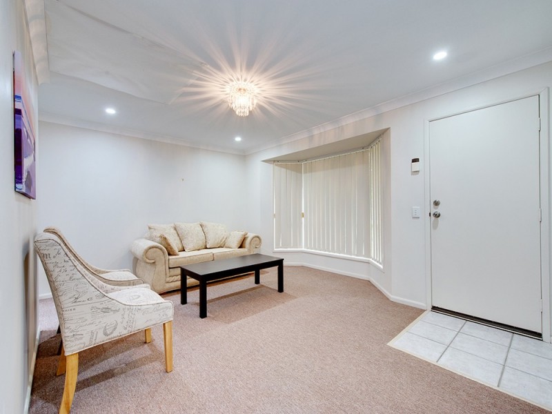 30 Acorn Circuit, Forest Lake QLD 4078
