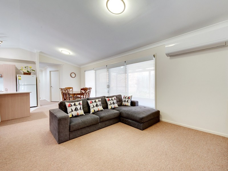 30 Acorn Circuit, Forest Lake QLD 4078
