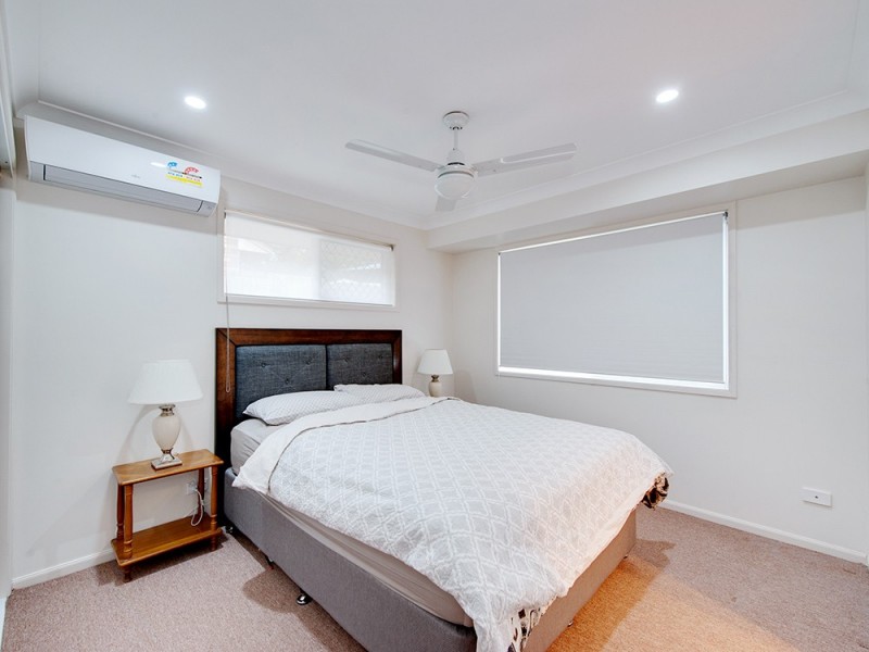 30 Acorn Circuit, Forest Lake QLD 4078