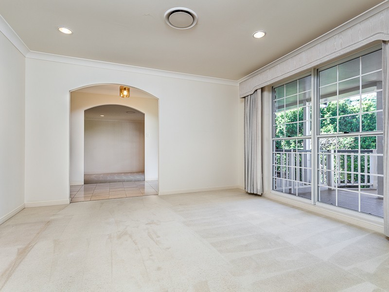 104 Creekside Street, Kenmore Hills QLD 4069