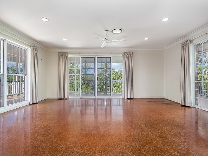 104 Creekside Street, Kenmore Hills QLD 4069
