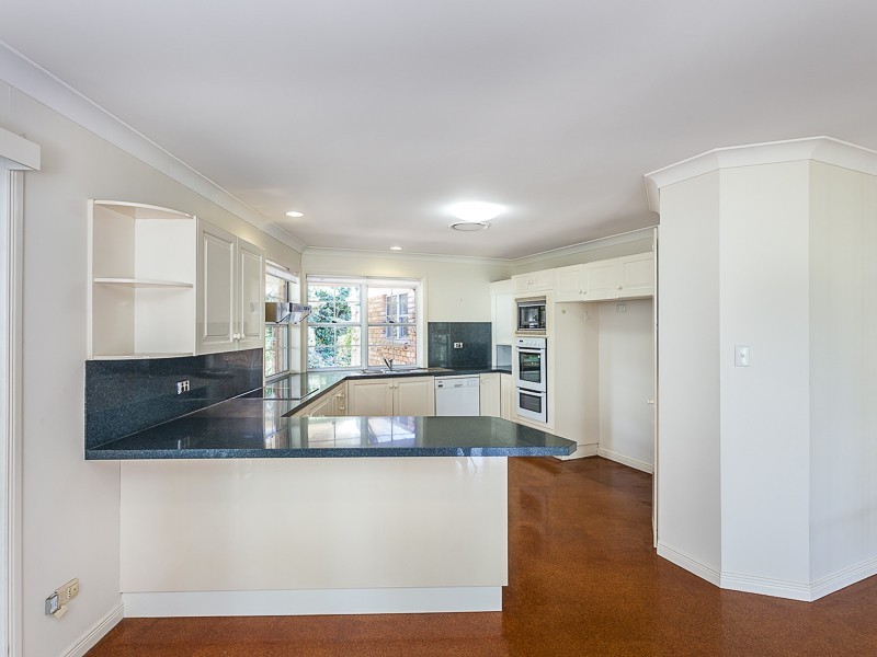 104 Creekside Street, Kenmore Hills QLD 4069