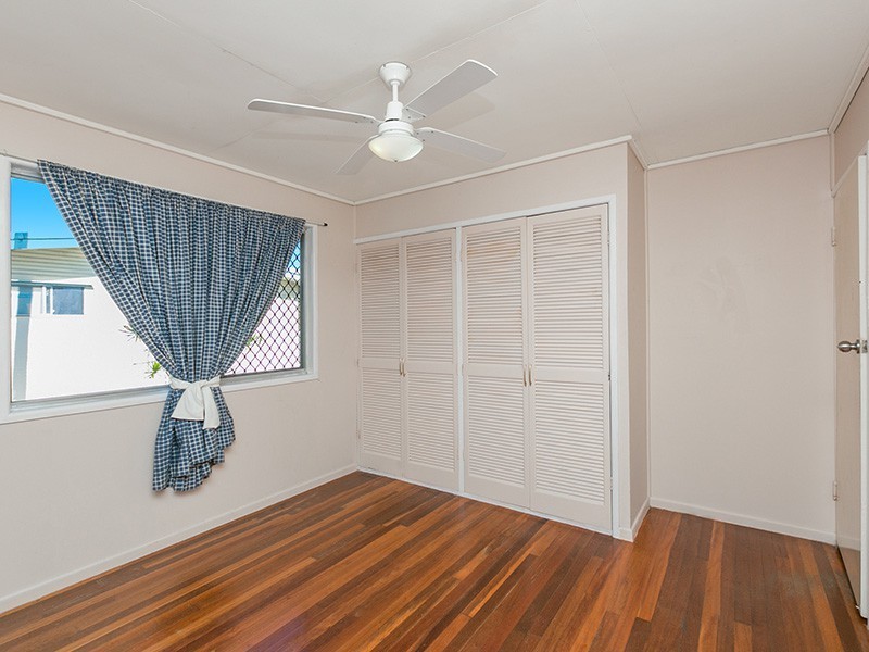 5 Mansfield Street, Strathpine QLD 4500
