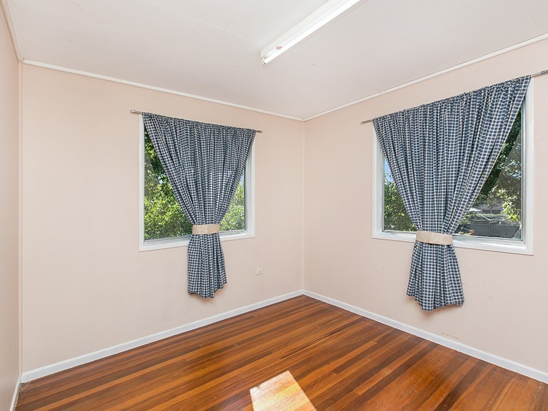 5 Mansfield Street, Strathpine QLD 4500