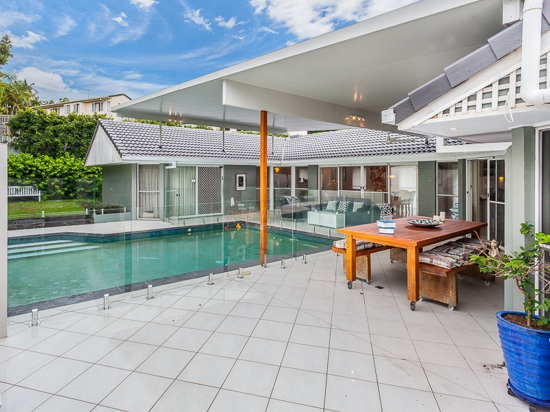 45 Tangmere Street, Chapel Hill QLD 4069