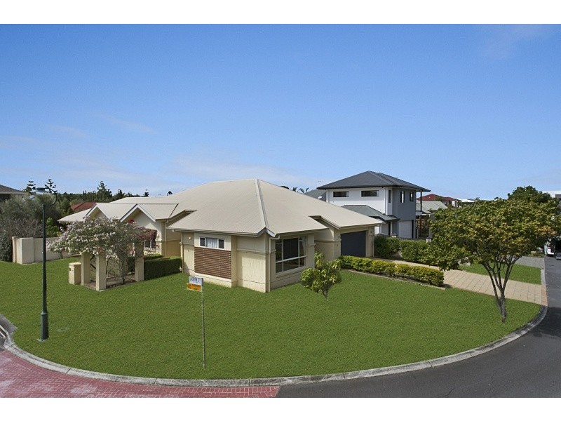 30 Furness Crescent, Sinnamon Park QLD 4073