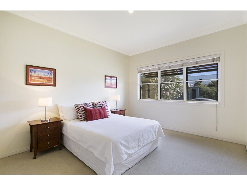 30 Furness Crescent, Sinnamon Park QLD 4073