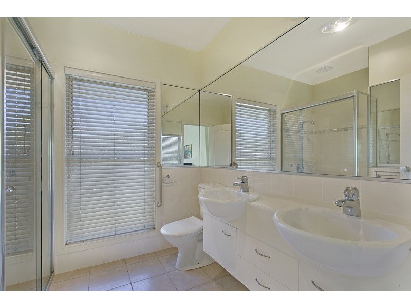 30 Furness Crescent, Sinnamon Park QLD 4073