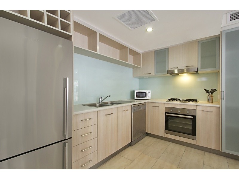 6/221 Sir Fred Schonell Drive, St Lucia QLD 4067
