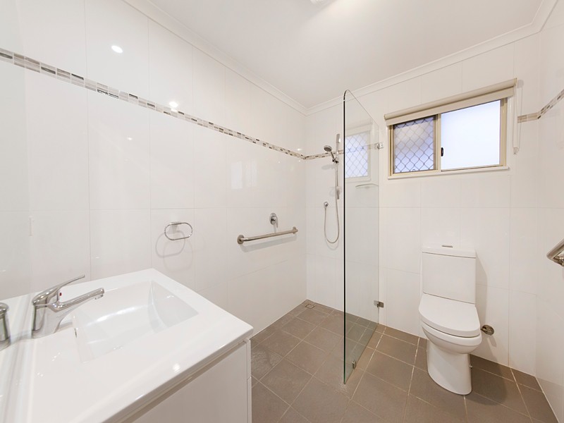 4 Dibbil Street, Chermside West QLD 4032