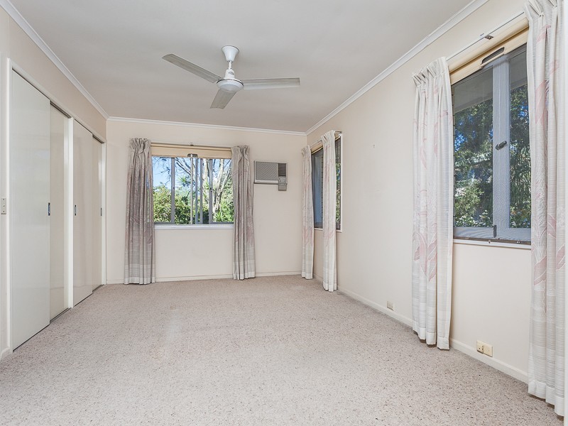 10 Caber Street, Kenmore QLD 4069