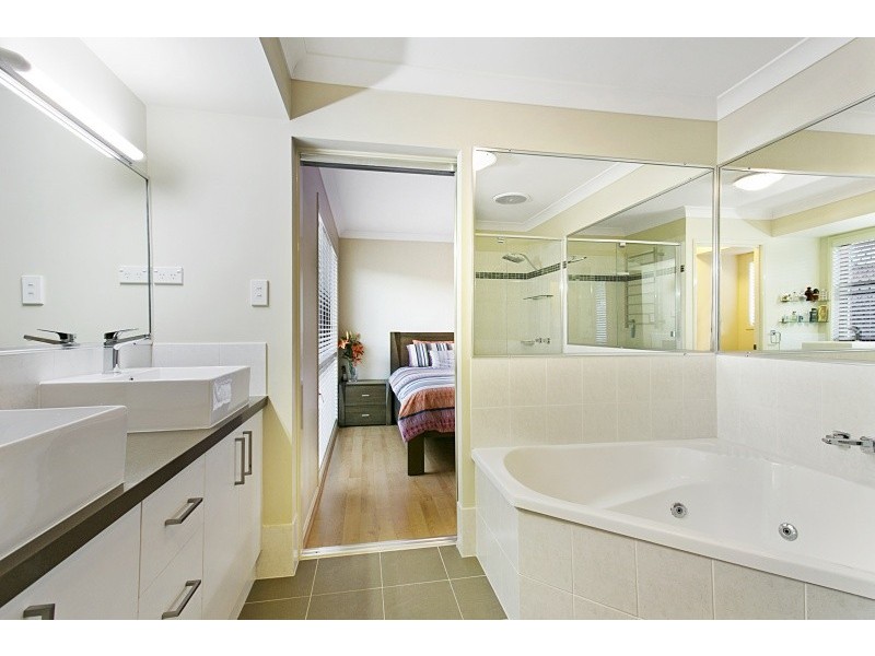 71 Jason Street, Sinnamon Park QLD 4073