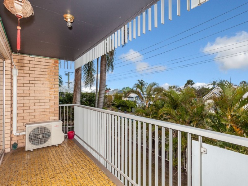 2/3 Cox Road, Windsor QLD 4030