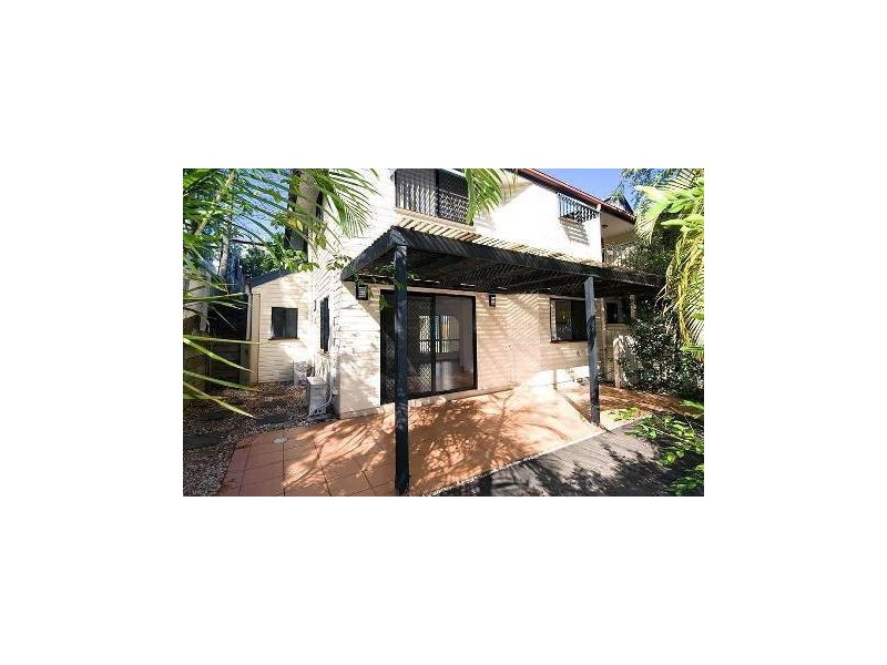 3/56 Central Avenue, Indooroopilly QLD 4068