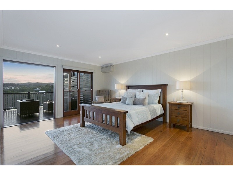 38 Macgregor Tce, Bardon QLD 4065