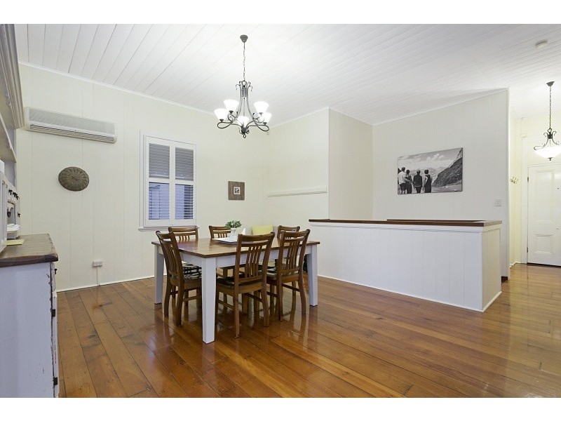 38 Macgregor Tce, Bardon QLD 4065