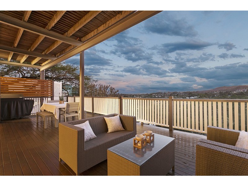 38 Macgregor Tce, Bardon QLD 4065