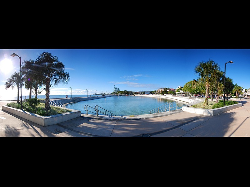 9 Grattan Tce, Wynnum QLD 4178