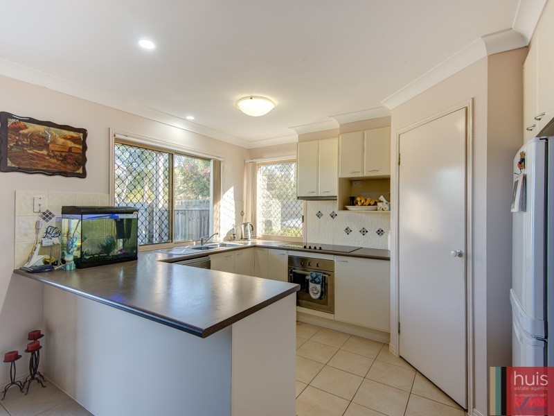 4/6 Wattle St, Victoria Point QLD 4165