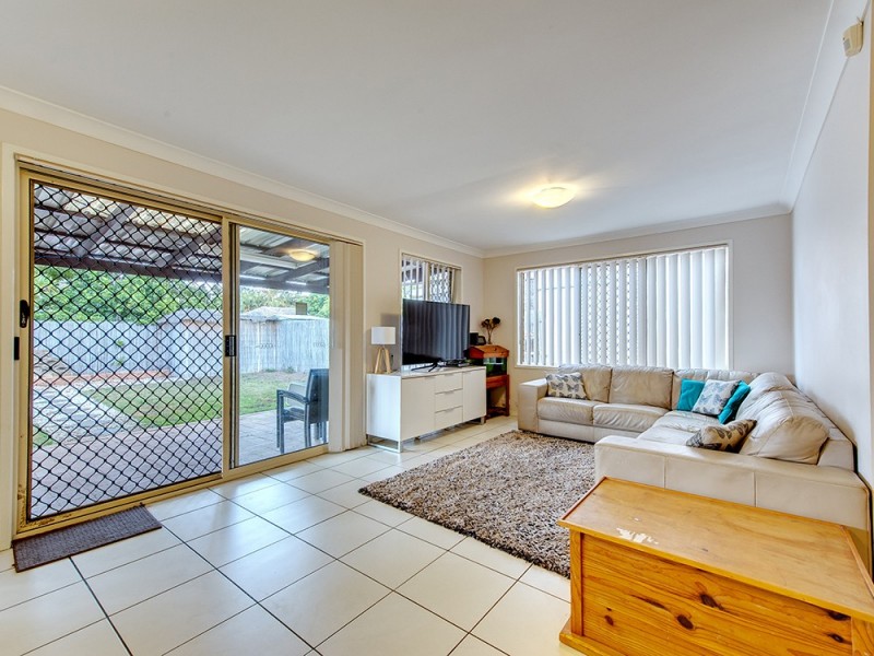 65 Laricina Cct, Forest Lake QLD 4078