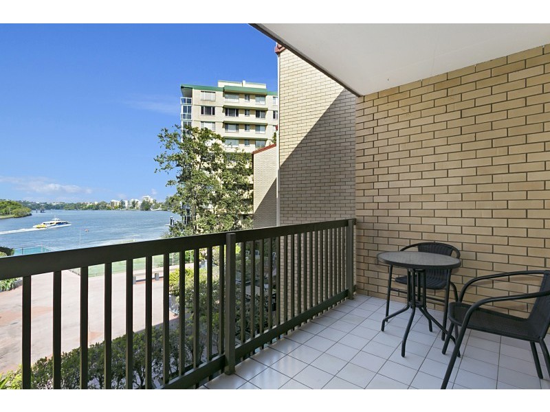 31/44 Brisbane Street, Toowong QLD 4066