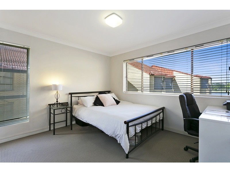 31/44 Brisbane Street, Toowong QLD 4066