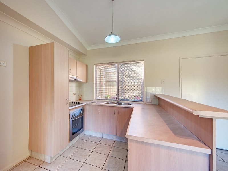 12 Wentworth Cl, Forest Lake QLD 4078