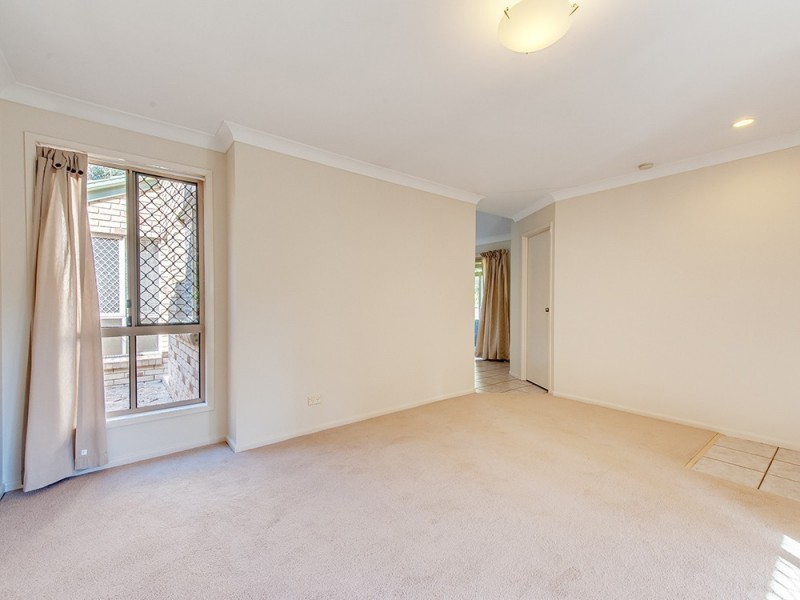 12 Wentworth Cl, Forest Lake QLD 4078