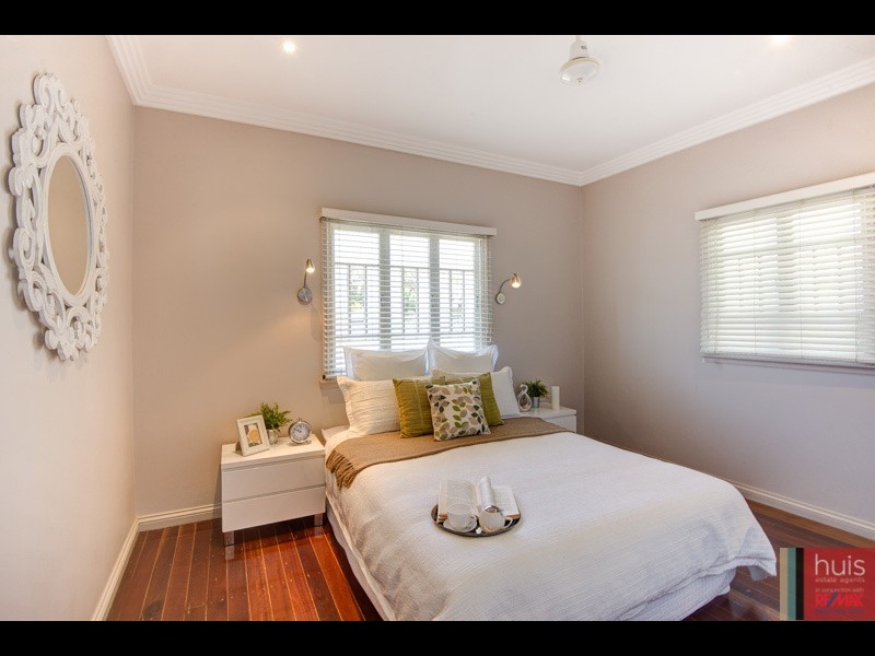 26 Jellicoe St, Manly West QLD 4179