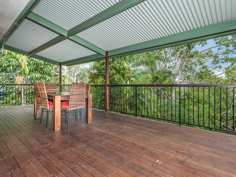 44 Aberfeldy Street, Kenmore QLD 4069