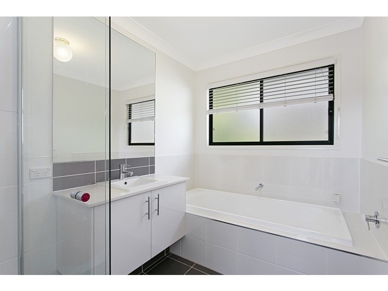 943 Moggill Road, Kenmore QLD 4069