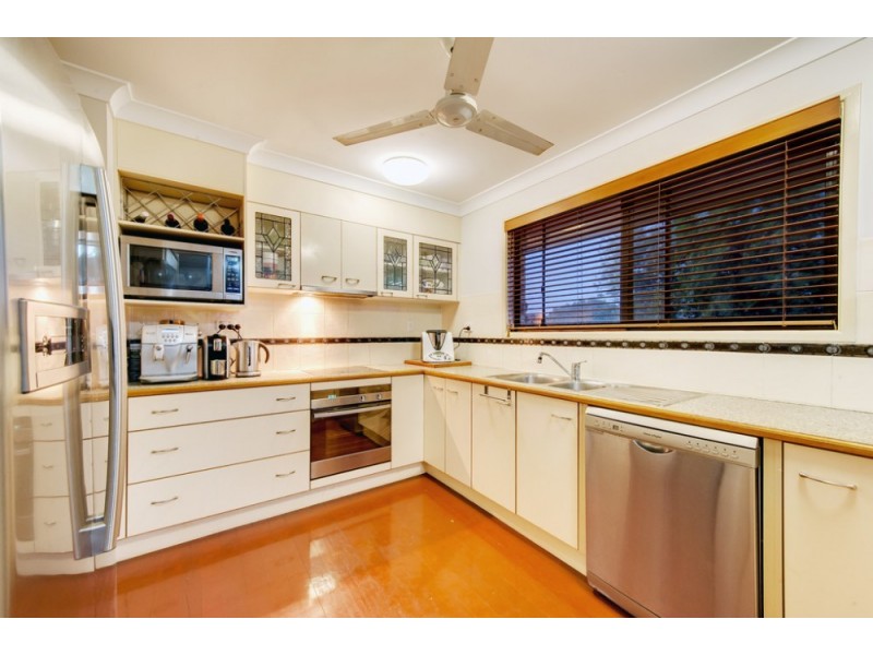 1 Hollyberry Street, Eight Mile Plains QLD 4113