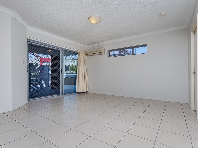 4/36 Holland Street, Toowong QLD 4066