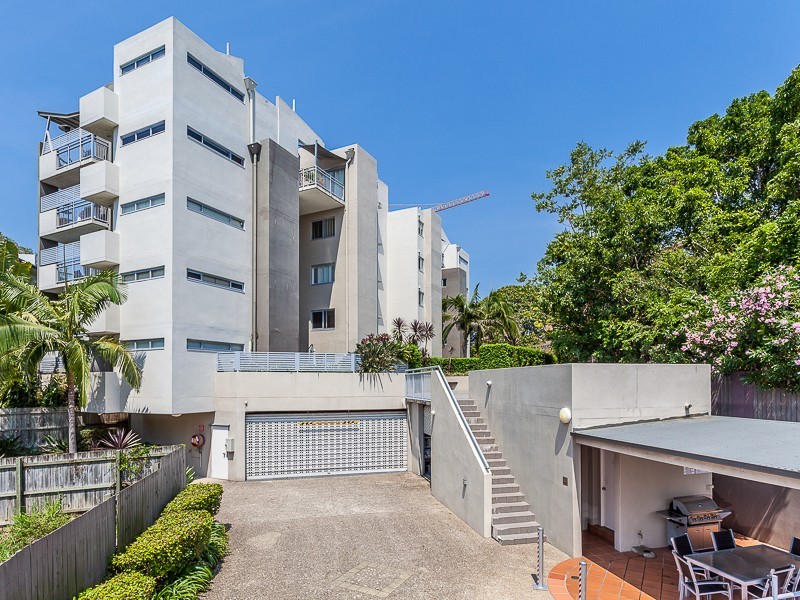 4/36 Holland Street, Toowong QLD 4066