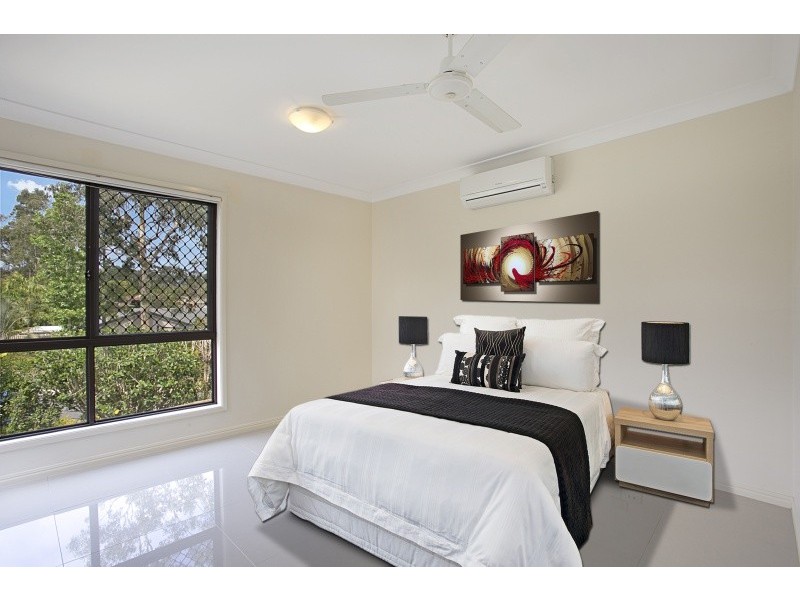 15 Sandalwood Street, Sinnamon Park QLD 4073